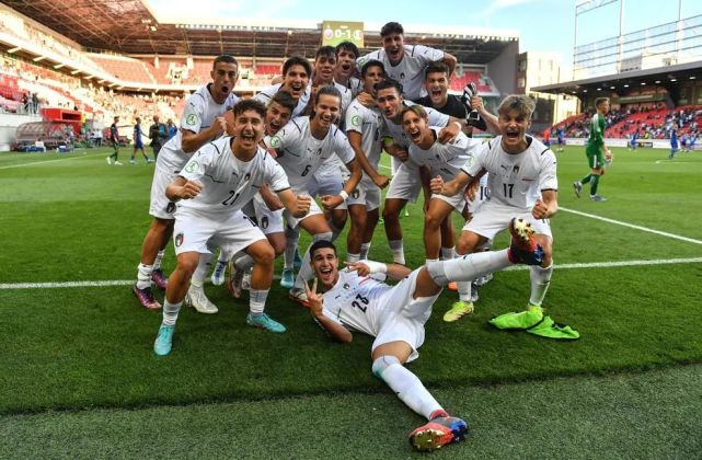 奥地利队大胜意大利晋级半决赛