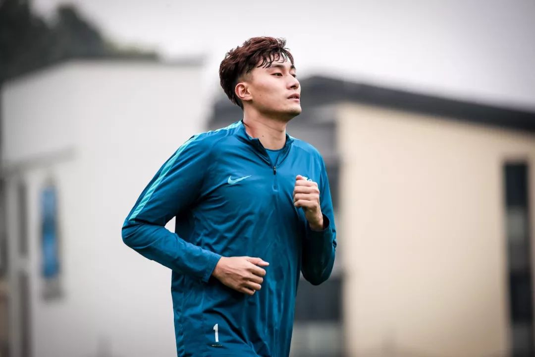 广州富力主场落败，积极备战接下来比赛