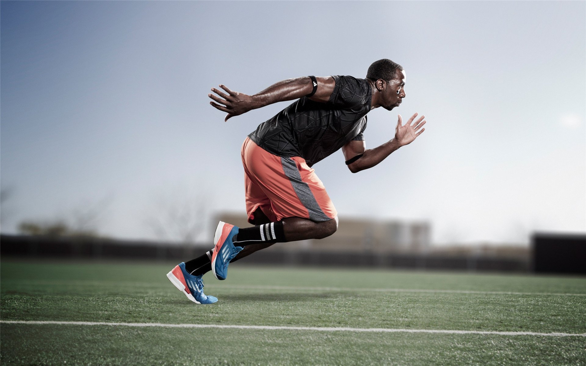 佩德里完美掌控中场，美国队硬仗力克卡塔尔晋级