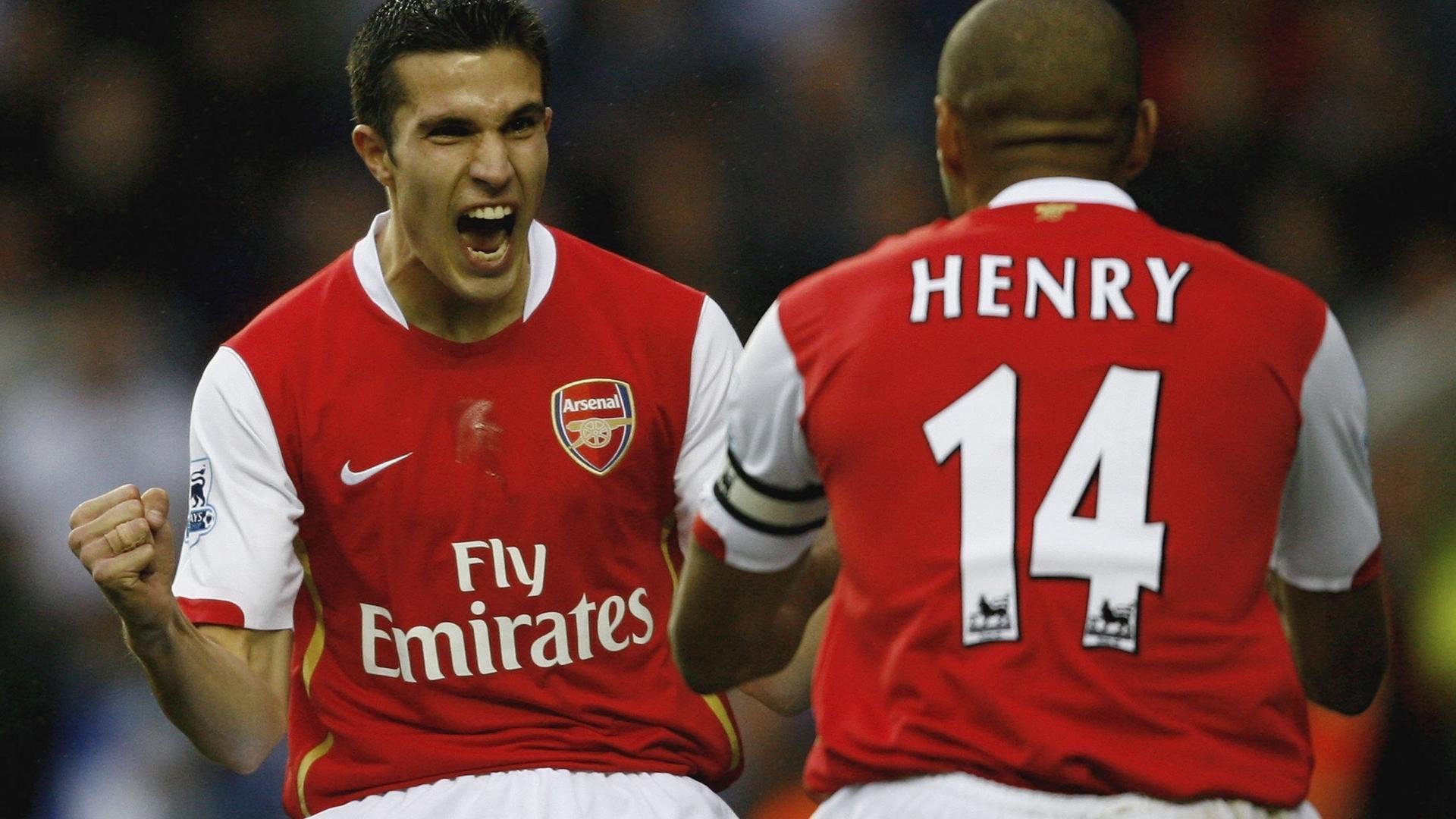 跨界传奇，从山西封锁到英超接管—福克斯的双面征服