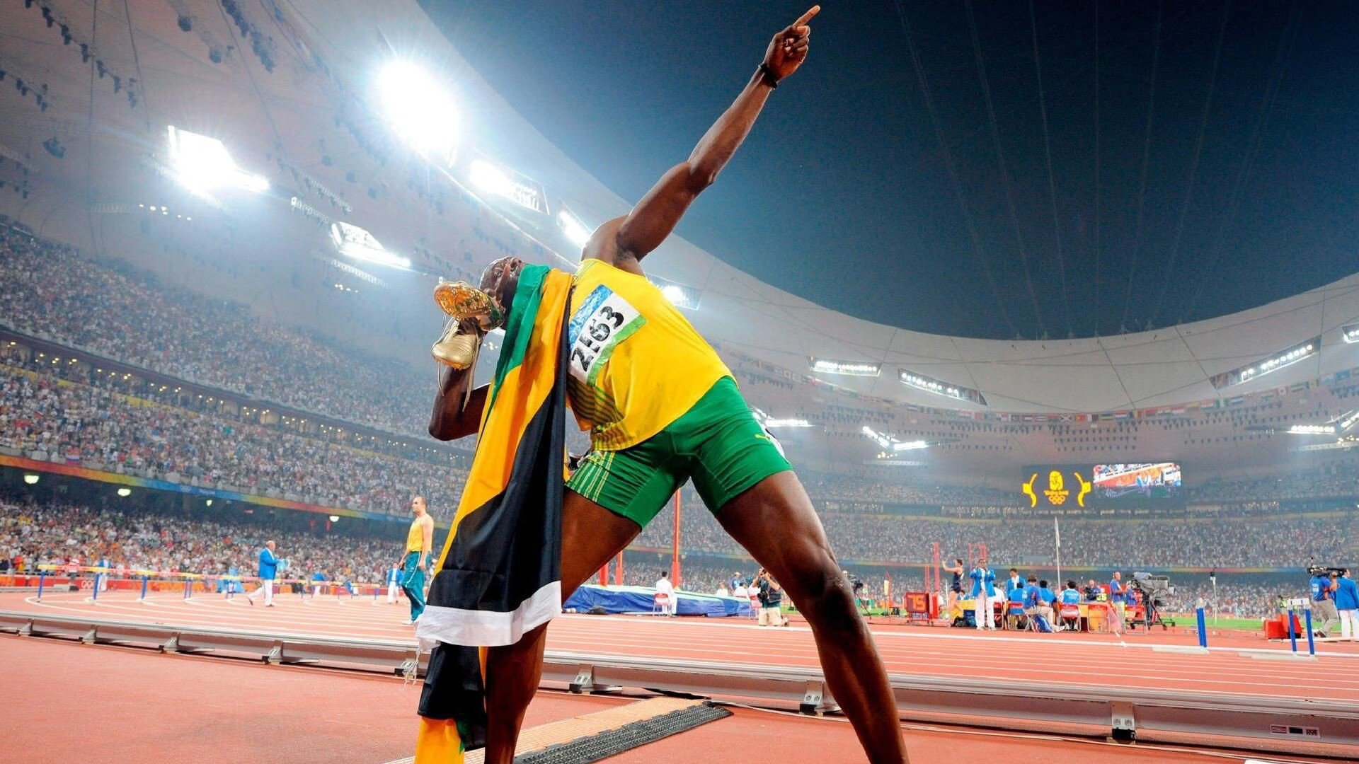 当梅西末节接管比赛，从篮球术语看足球场上的单节拉开艺术