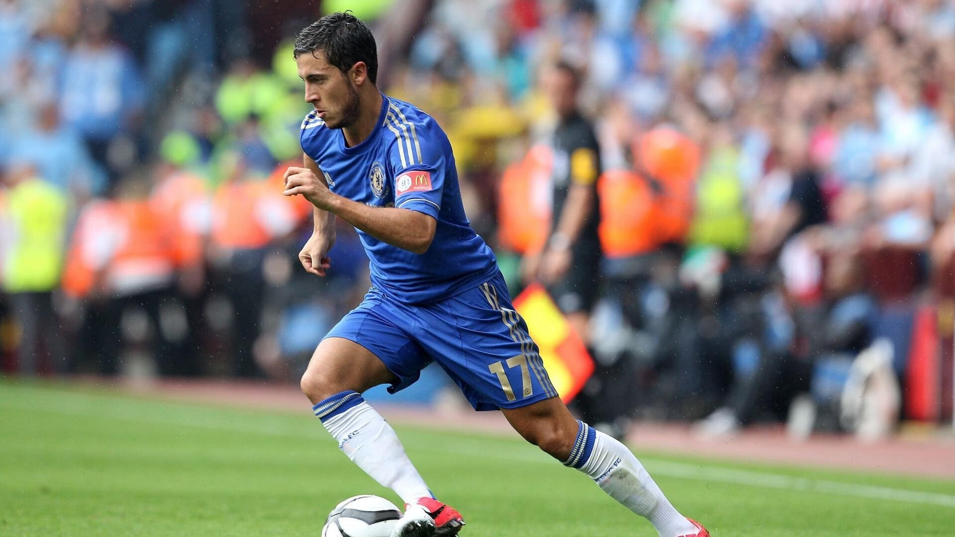 南美风暴席卷北欧，乌拉圭强势拿下瑞典，姆巴佩式节奏掌控者引领战术革命